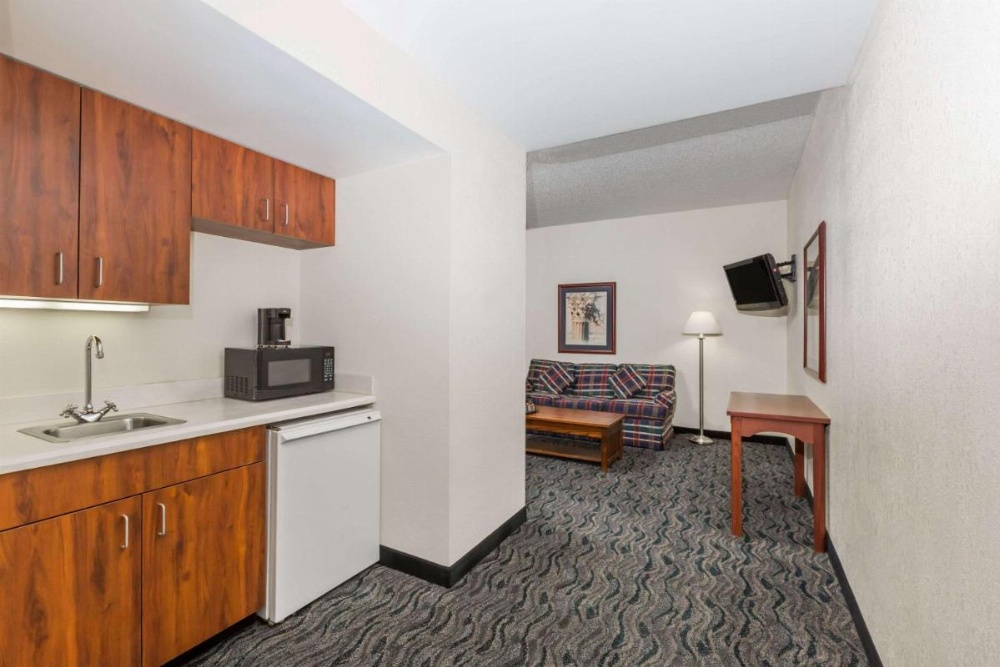 Baymont by Wyndham Des Moines Airport Image 23
