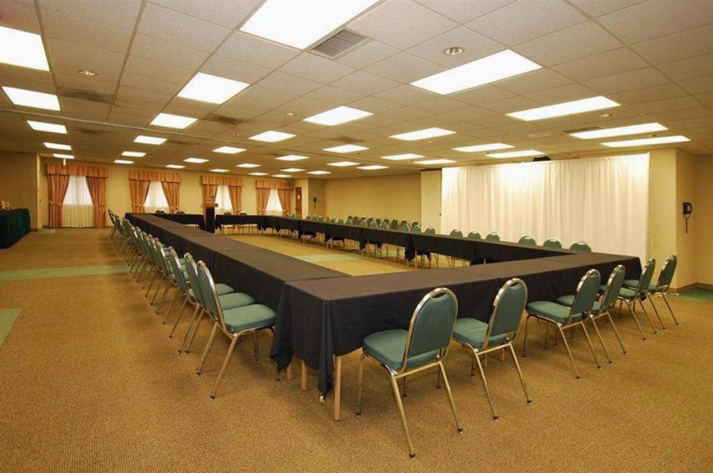 Baymont by Wyndham Des Moines Airport Image 28