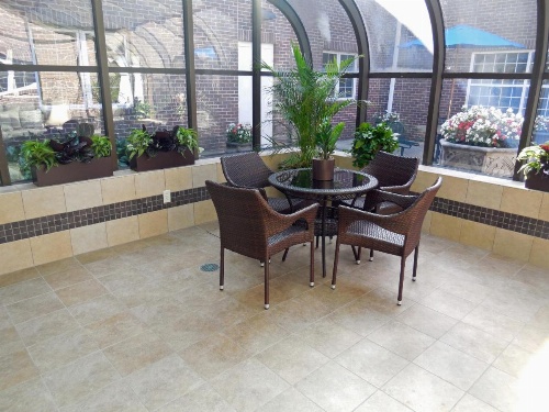 Baymont by Wyndham Des Moines Airport image 35