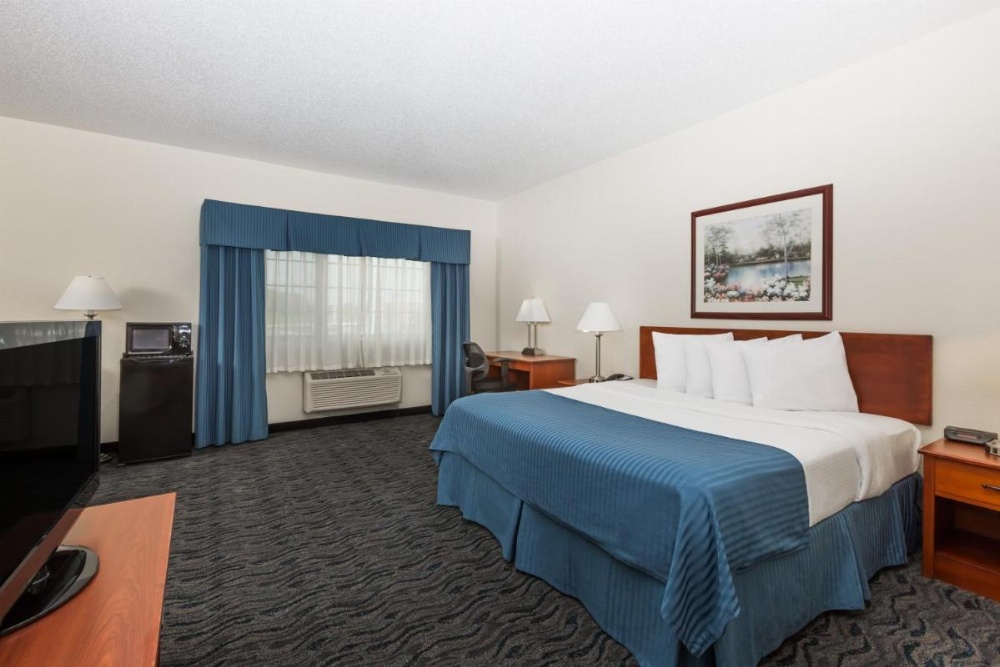 Baymont by Wyndham Des Moines Airport Image 46